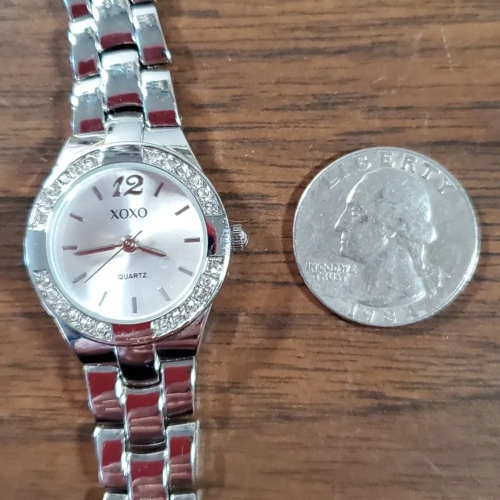 XOXO Women's Silver Watch‎ Crystals Around Watch Face Metal Band
